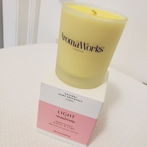 NIB AromaWorks Basil & Lime Soy Wax Candle, 220g